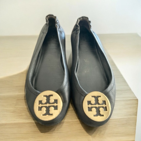 Tory Burch Black Leather Ballet Flat Black and Gold women’s size 6.5. - Picture 3 of 7